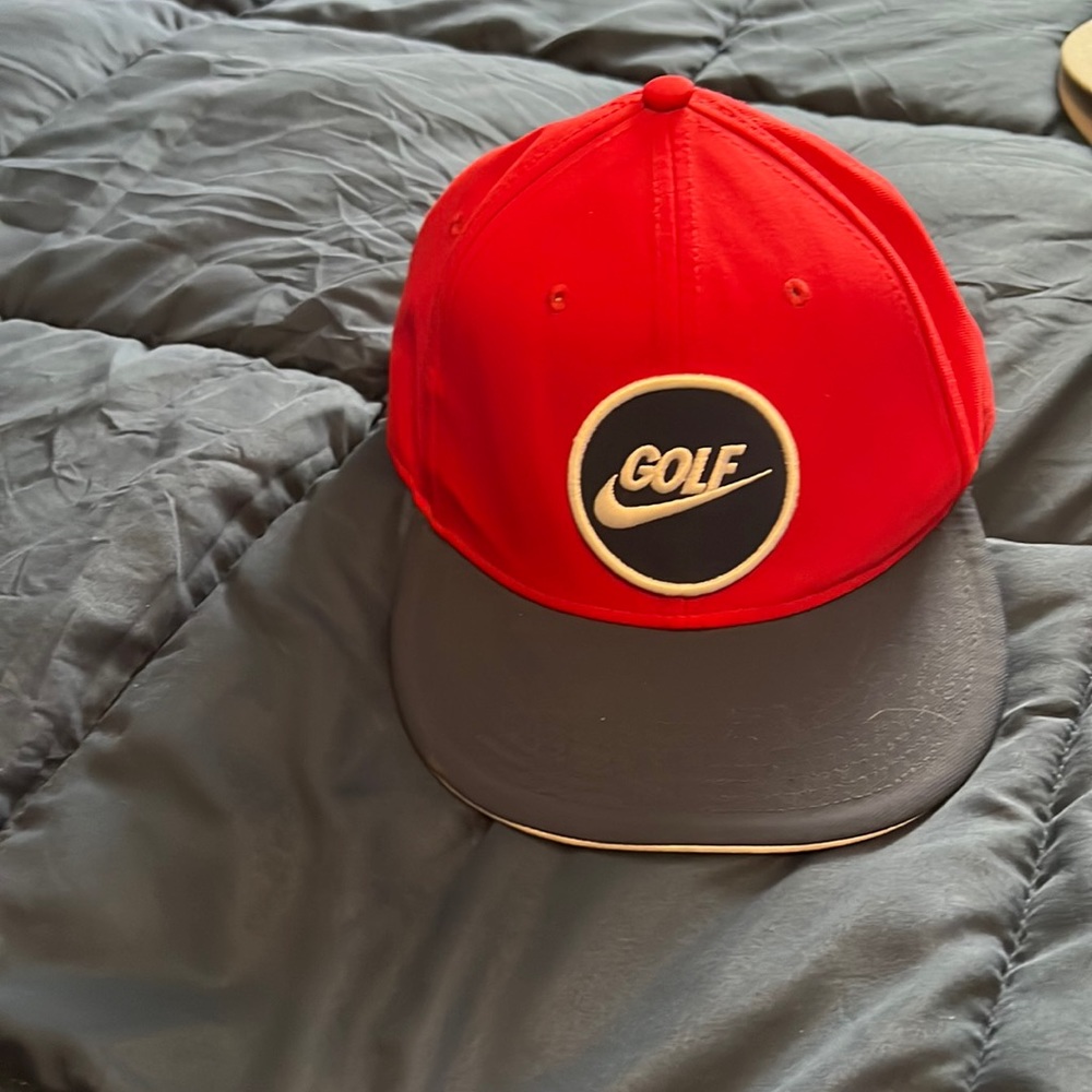 Nike golf SnapBack hat